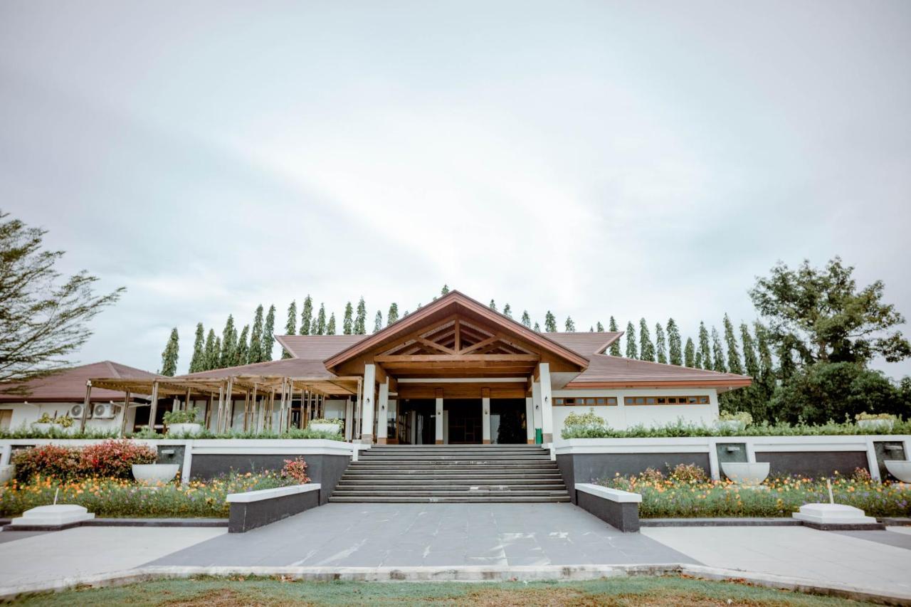 Estancia De Lorenzo Tarlac Esterno foto