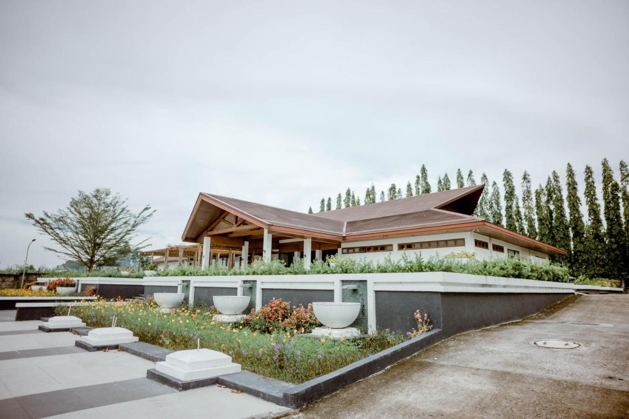 Estancia De Lorenzo Tarlac Esterno foto